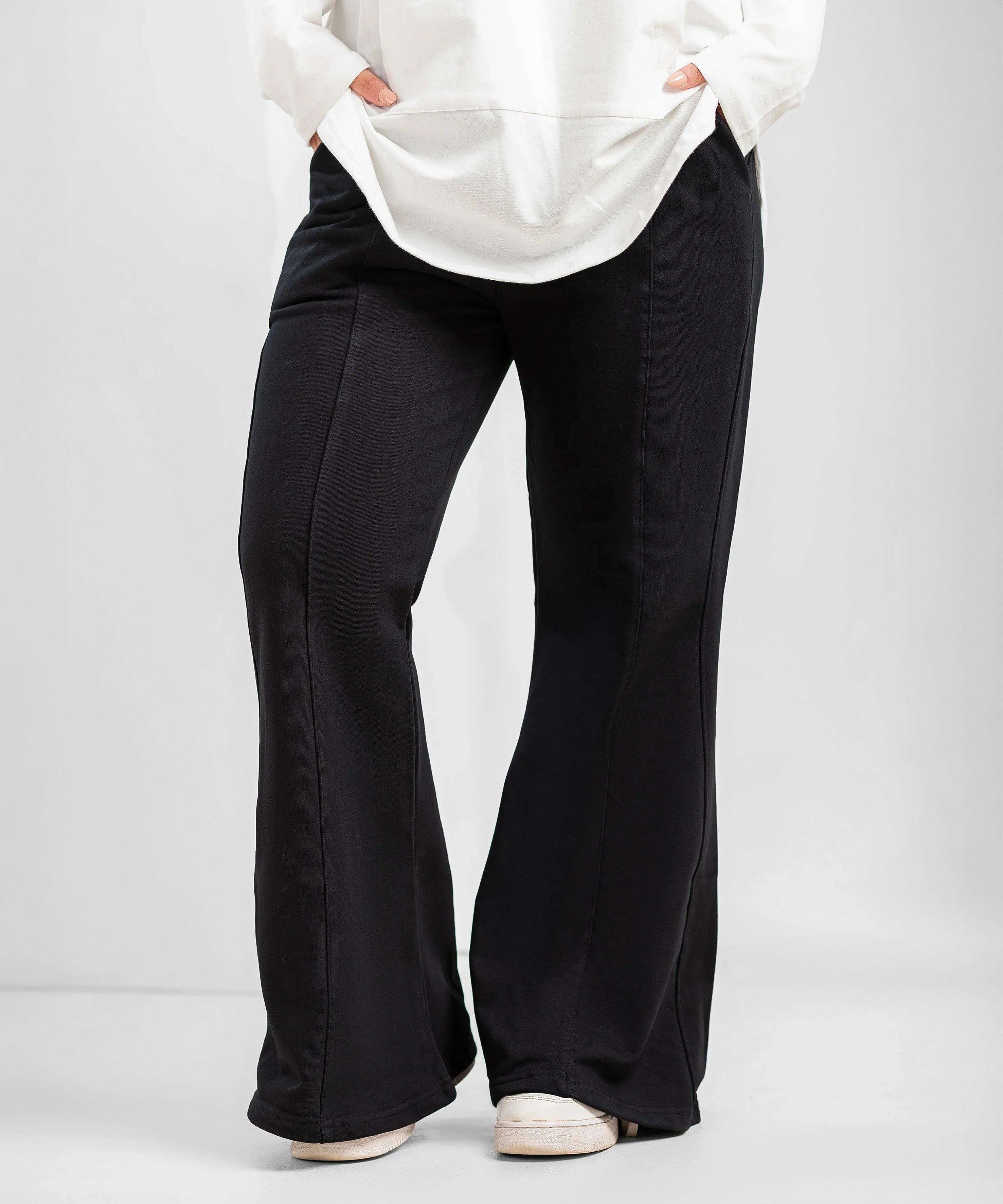 Elegant Charleston Flare Pants - Classic Fit & Premium Comfort - Akira #  #
